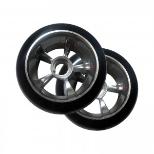 Pair of Rubber Rear Wheels for Razor Ground Force Go Kart